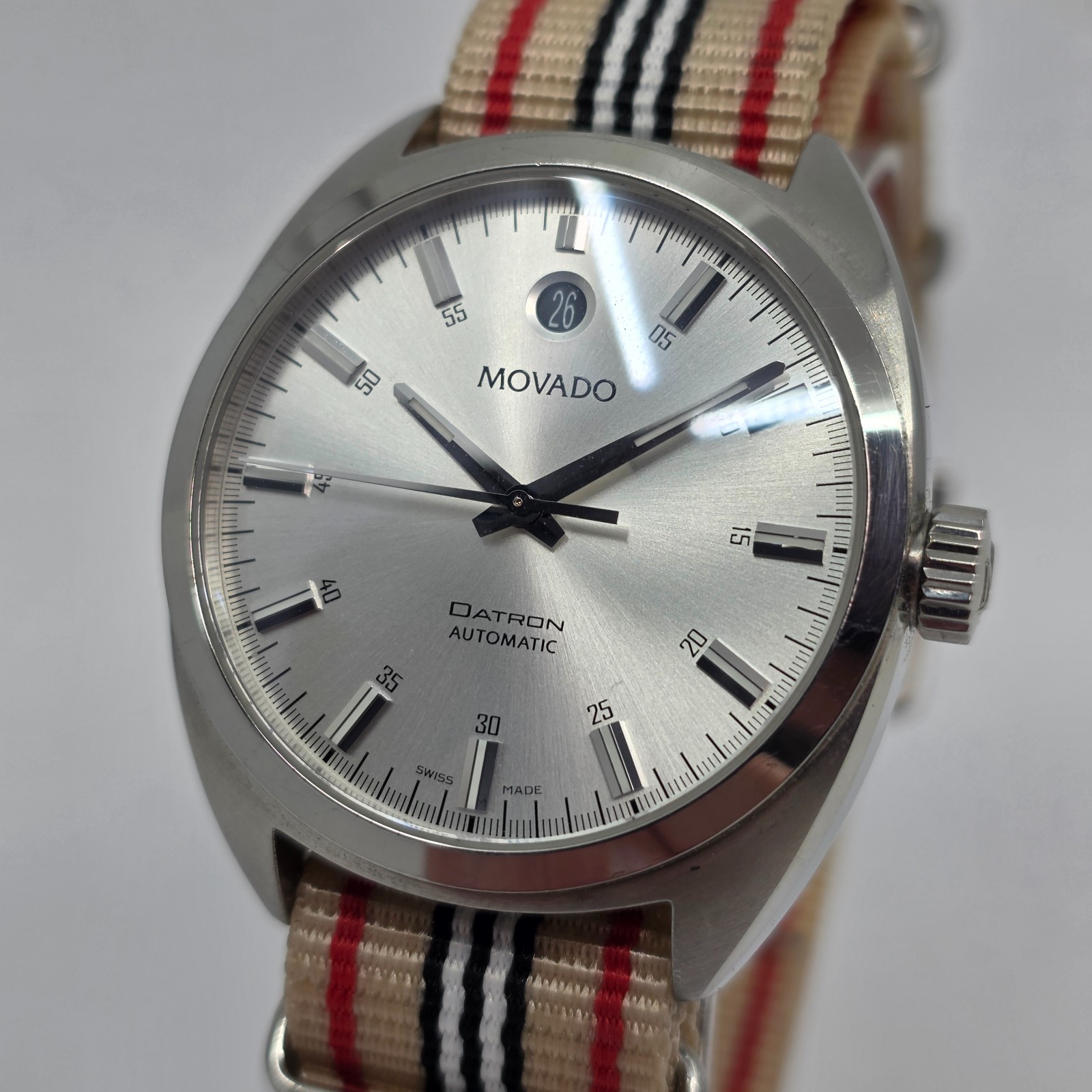 Movado Datron 18.1.14.1069 Swiss Made Automatic Steel Mens Watch 39mm