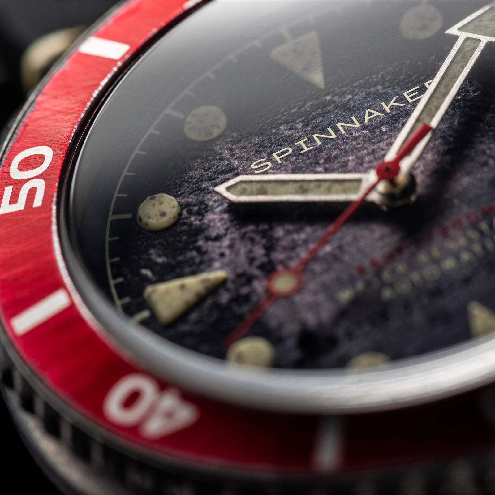 Spinnaker Wreck Red Ring & Gray / Leather | Black Dial 44mm Japanese Automatic W