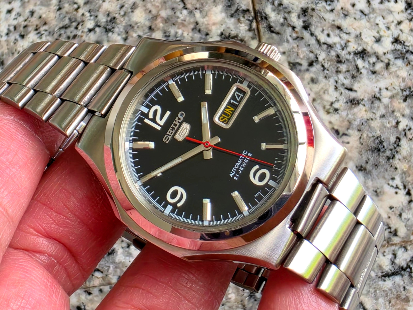 Rare Seiko 5 SNKK47 Automatic – Black Dial – 7S26-03R0 – FIT 18.5CM WRIST!