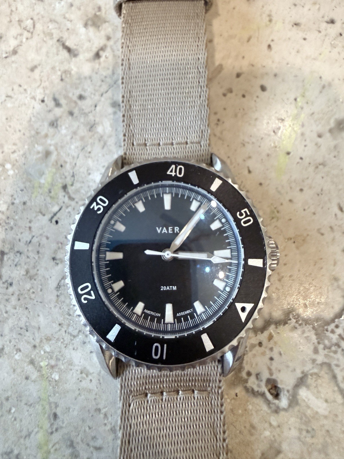 Vaer D4 Solar Diver Watch 200m 42mm Stainless Case Black Dial Beige Nylon