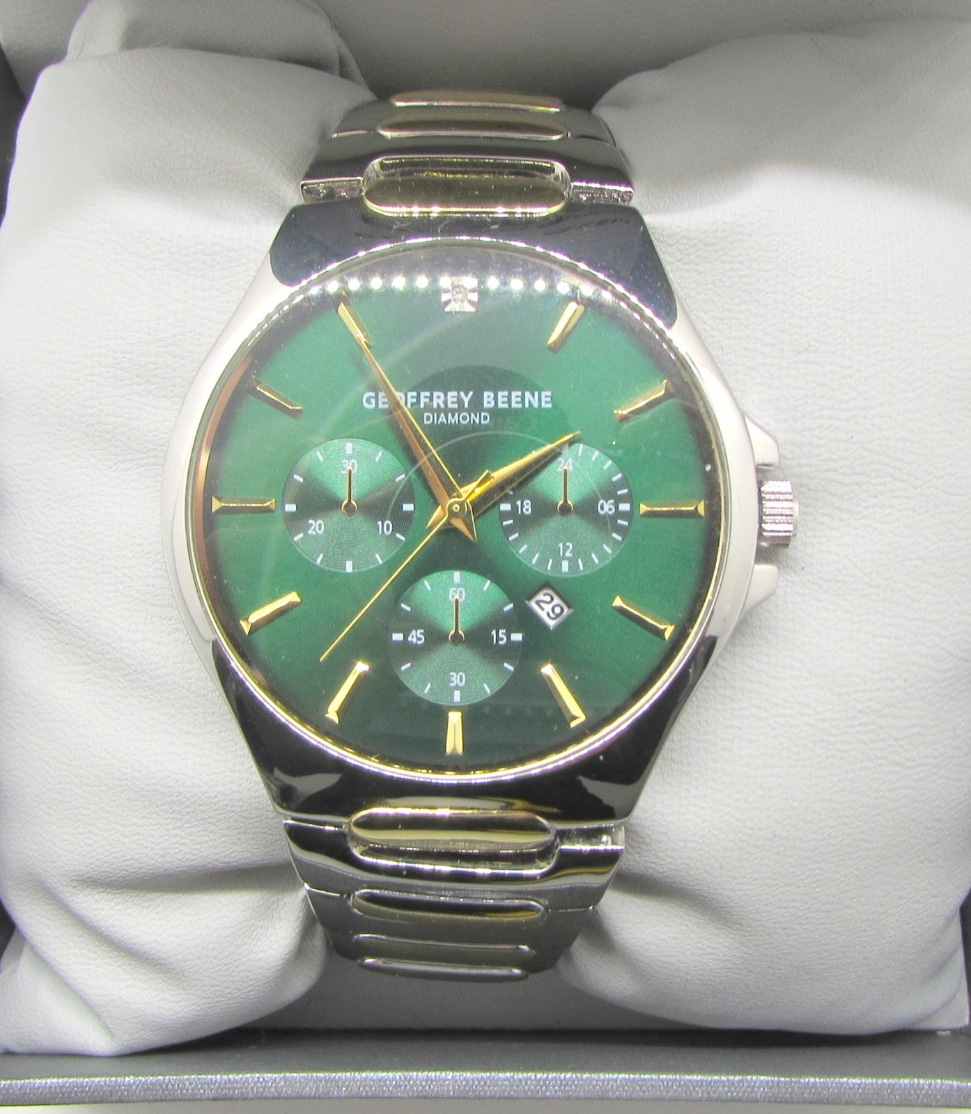 NEW Geoffrey Beene Genuine Diamond Oval Link Silver & Green Men’s Wrist Watch