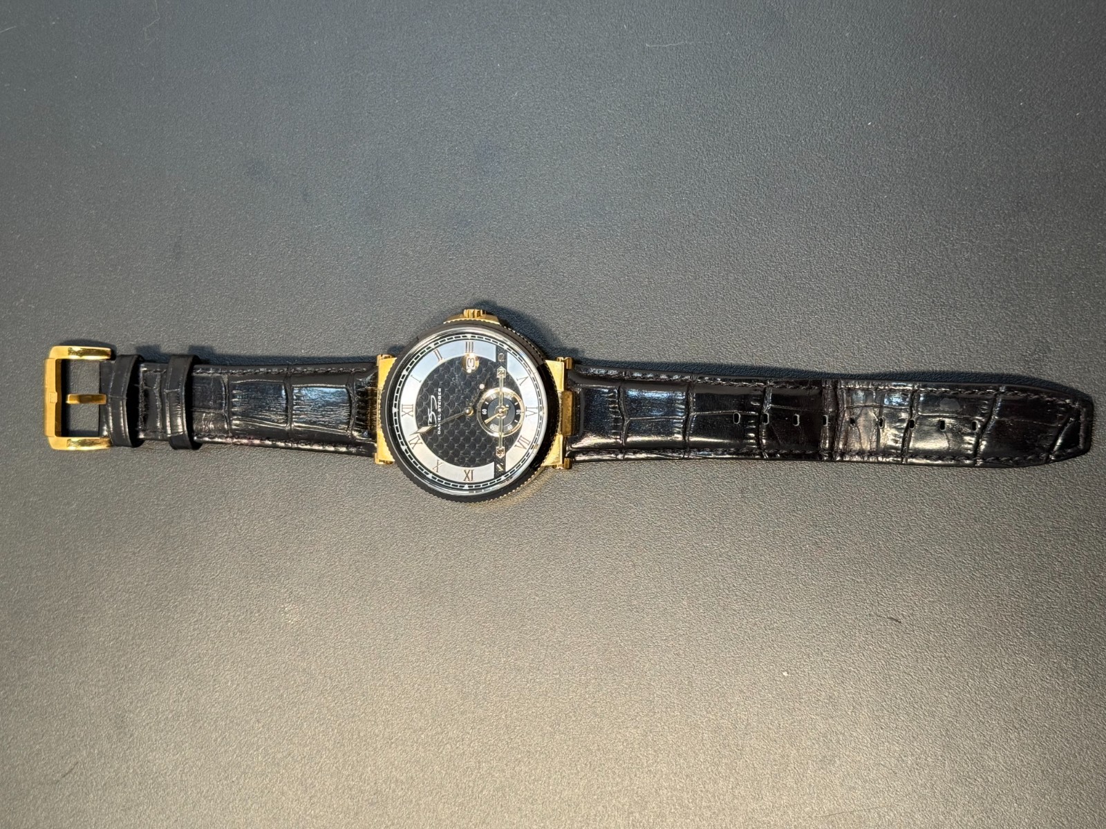 Daniel Steiger Professional Two-Tone Black Bezel Carbon Fiber Dial Watch 9202K-M