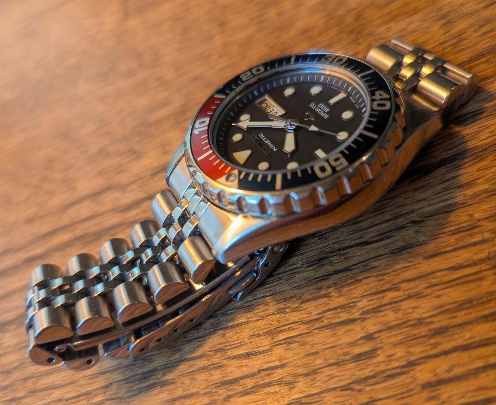 Excellent rare Seiko Kinetic Sports 200 Pepsi Red Blue Men’s Diver 5M43-0A49
