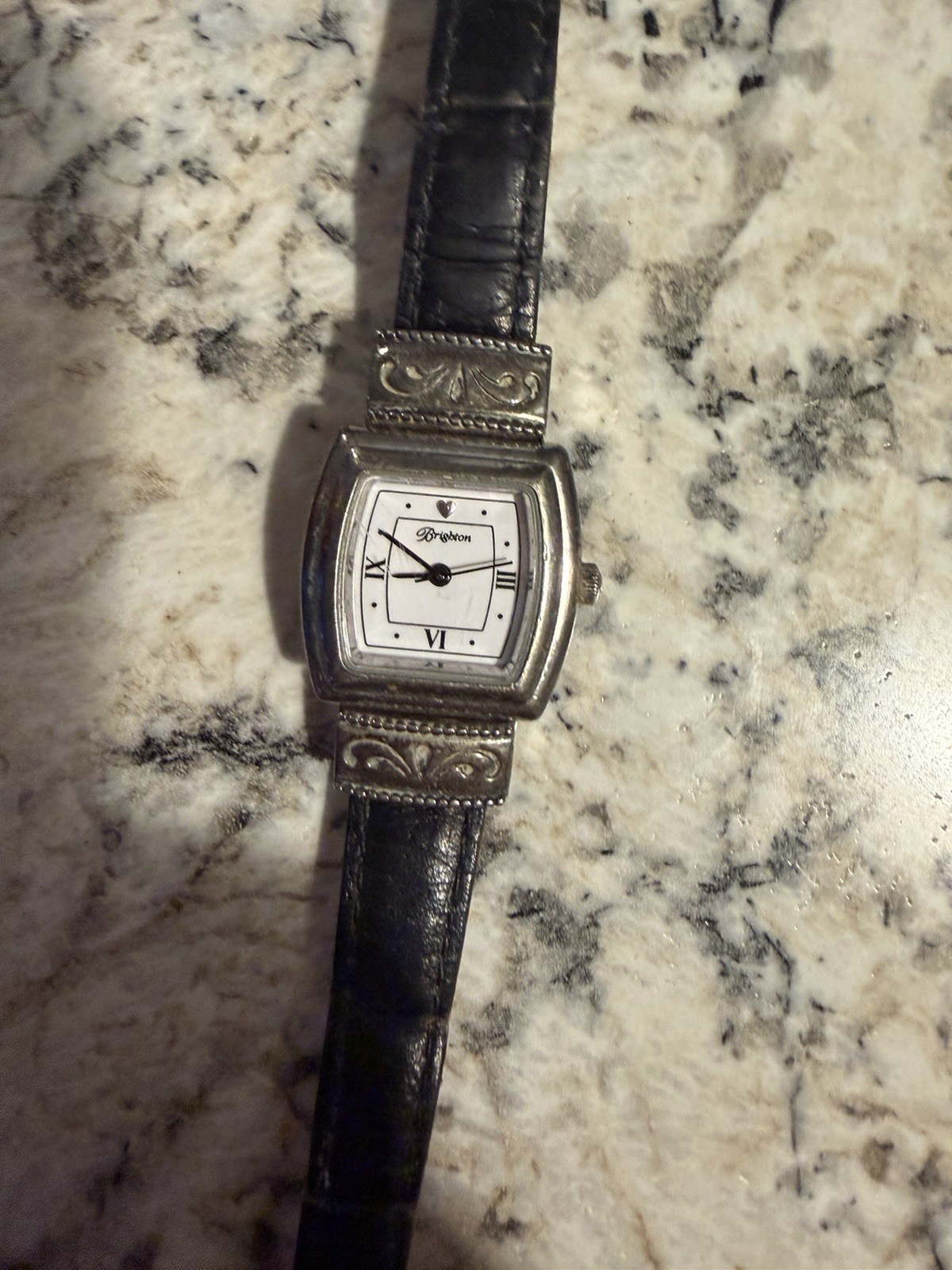 Women’s BRIGHTON Waterford Silver Tone Black/Red Leather Reversible Watch, Runs