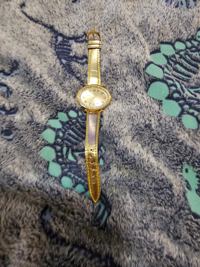 Collezio Womens Goldtone & Rhinestone Watch.