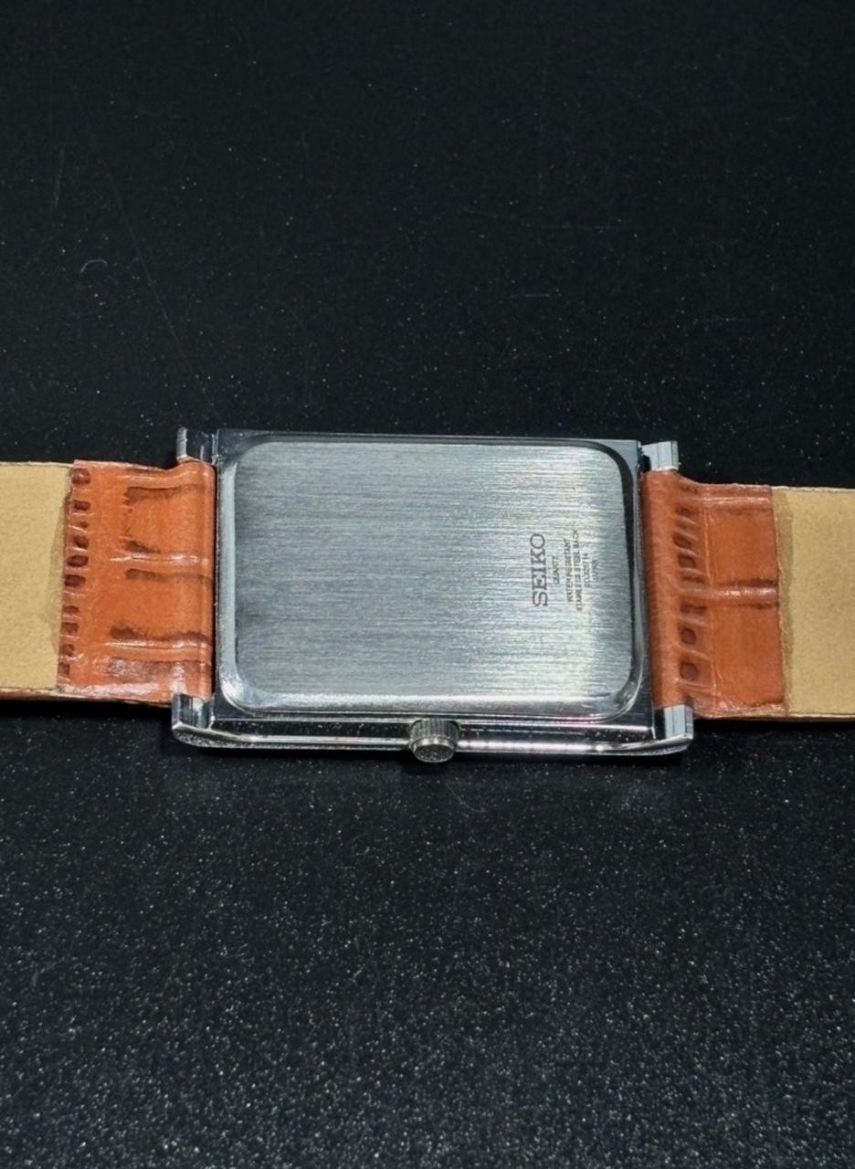 Vintage Seiko Slim Tank Quartz Men’s Wrist Watch With Free DDP Shipping