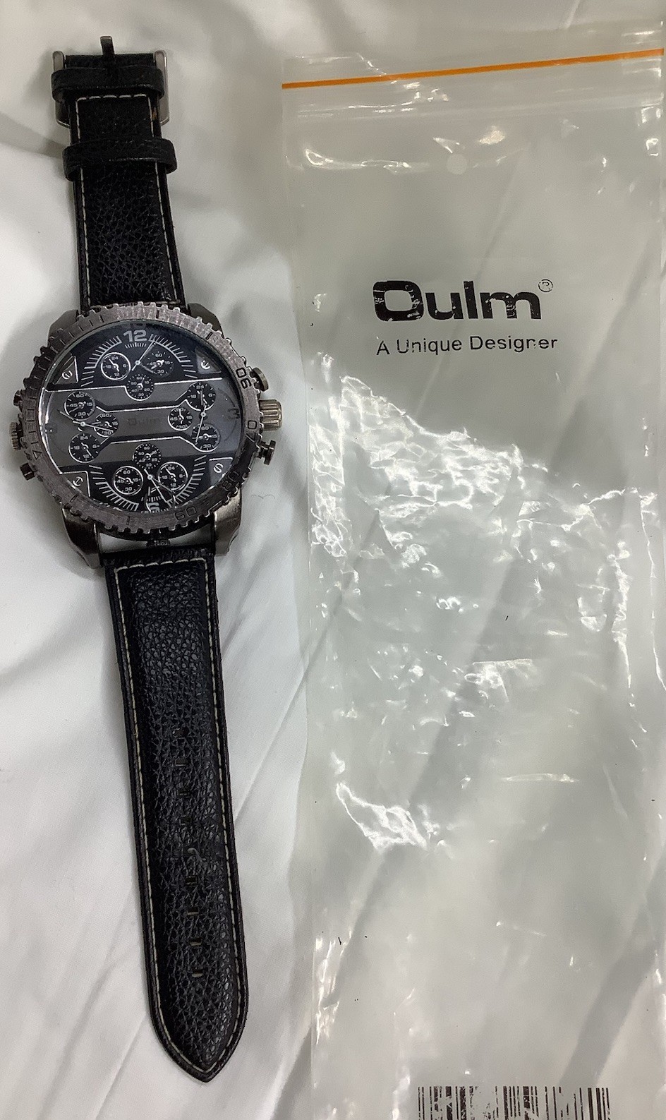 Unique Mens Oulm 3233 Oversized Quartz Movement Wristwatch Chronograph