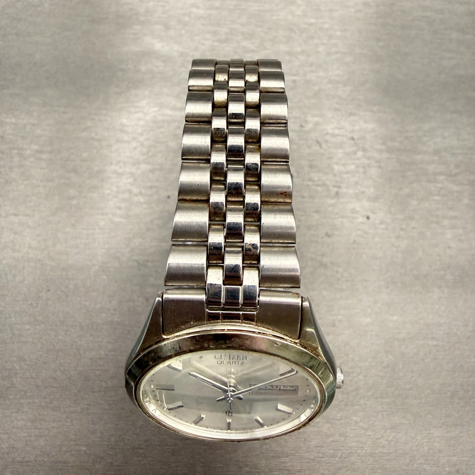 Citizen CQ Watch Men 35mm Silver Dial Silver Daydate Round 8100-S96389 New Batt