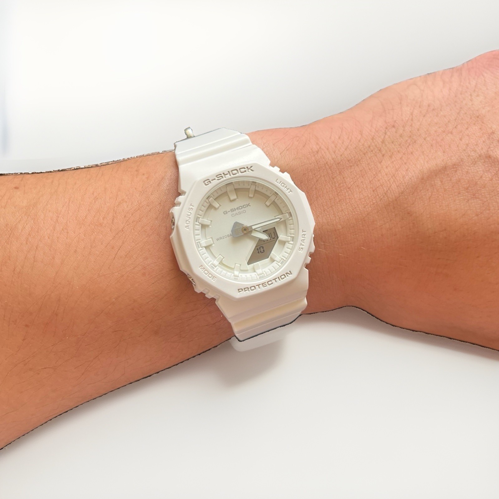 Casio GMA-P2100-7A Women’s Analog-Digital Watch White Resin Band