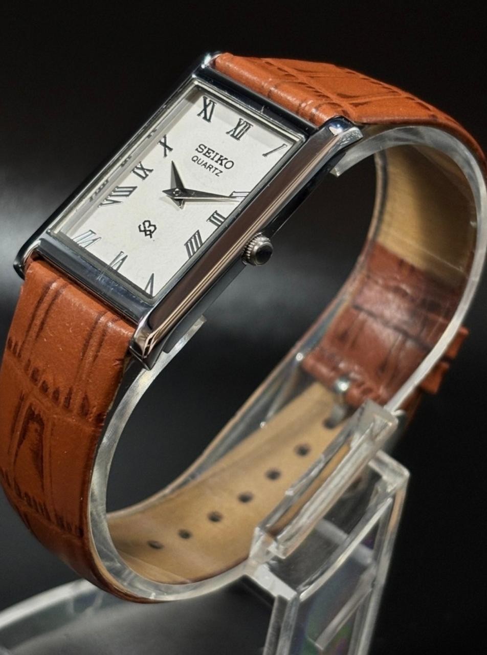 Vintage Seiko Slim Tank Quartz Men’s Wrist Watch With Free DDP Shipping