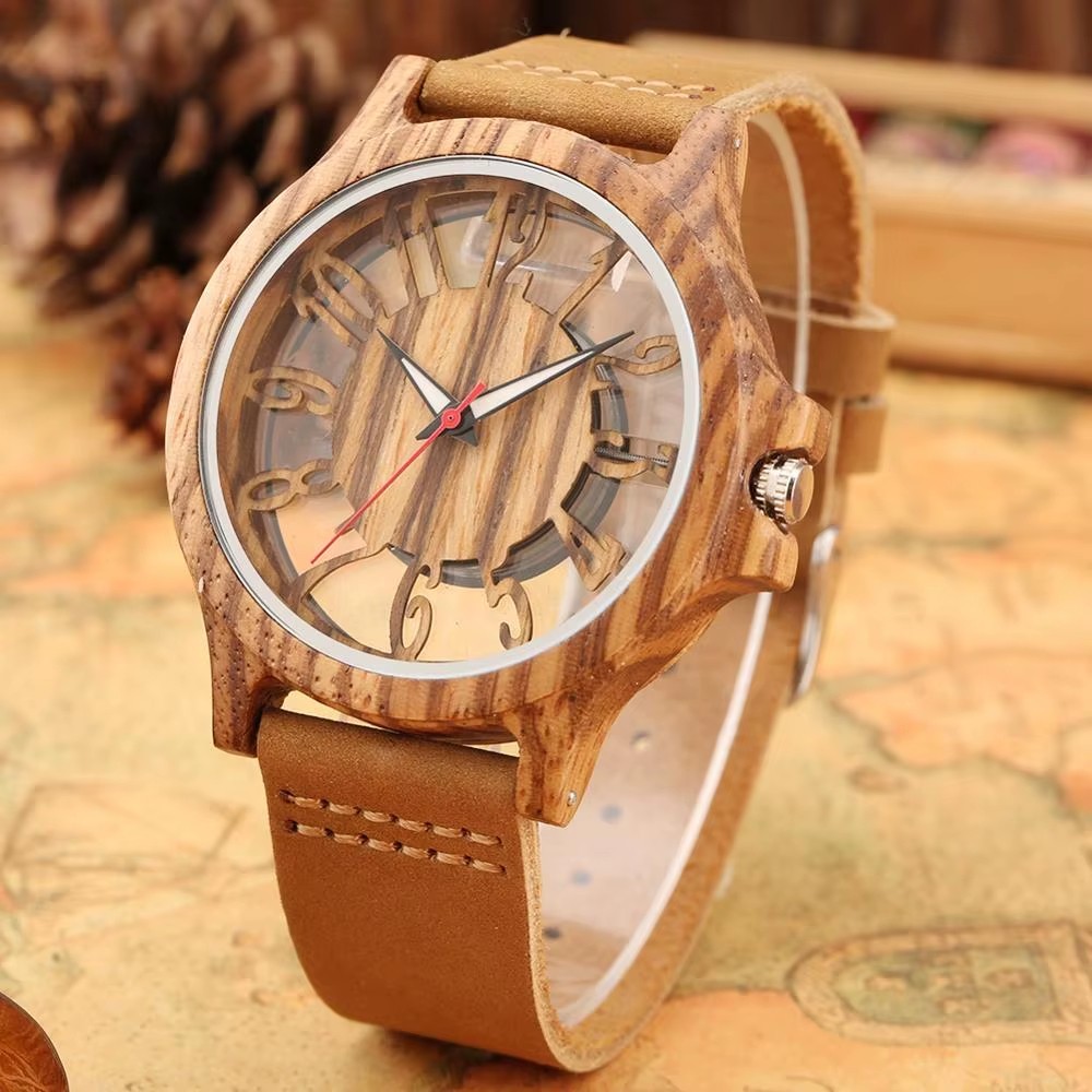 Handmade Men’s Bamboo Watch Sandalwood Quartz Wristwatch for Man Leather Strap