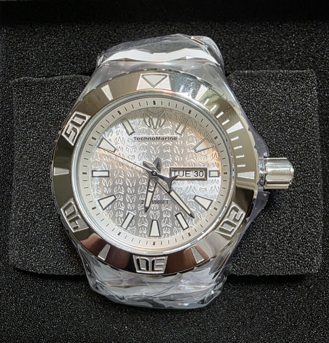 TECHNOMARINE CRUISE DAY/DATE SS CASE WHITE SILICONE