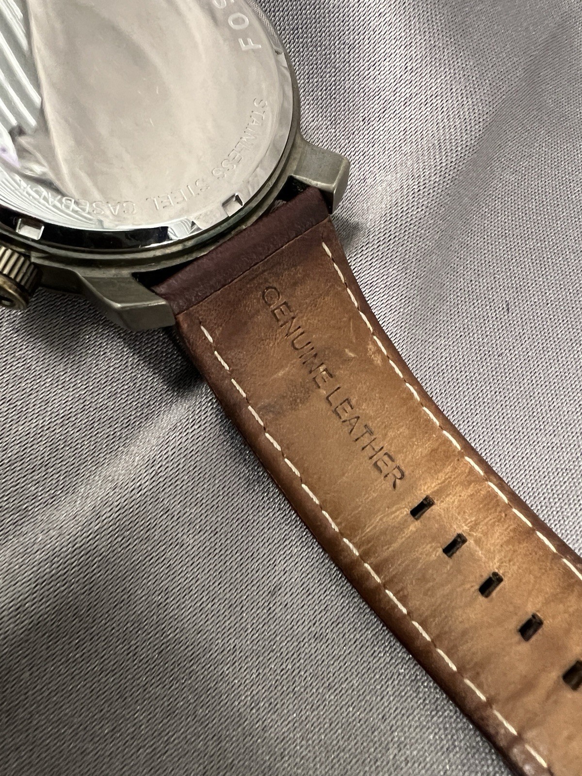 Fossil Watch Model# DE-1002 Vintage Collectible!!! Battery Not Included.