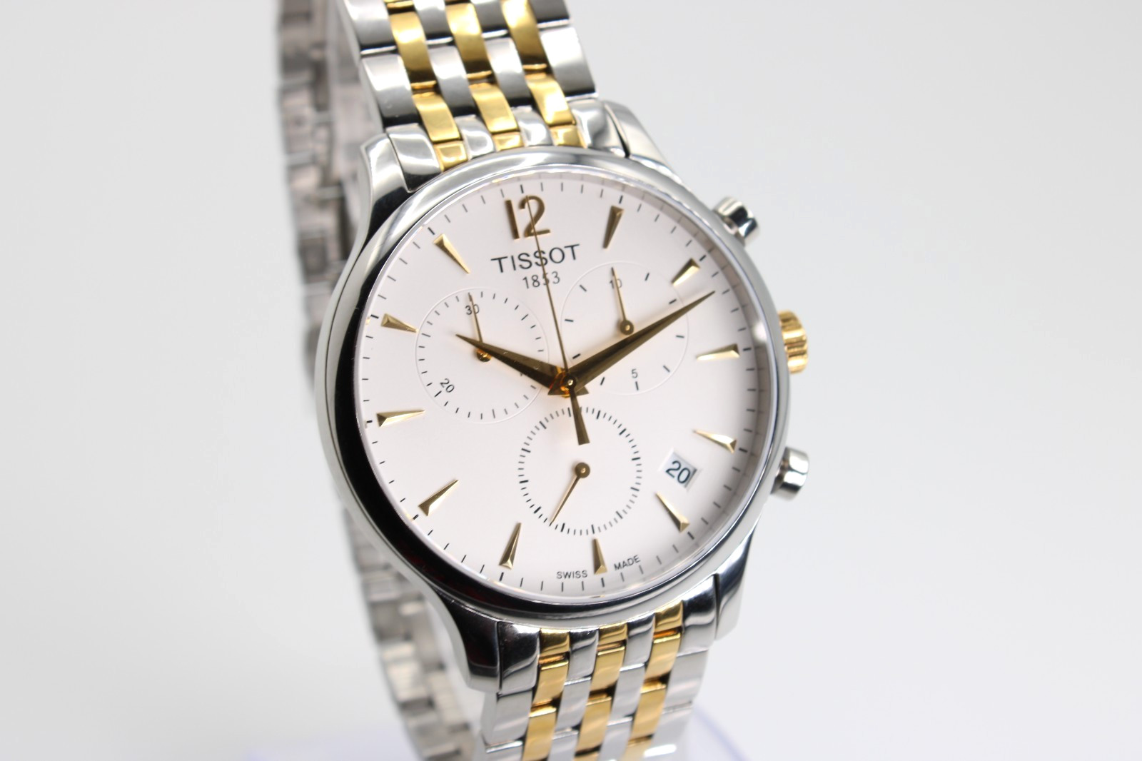 GUCCI YA136330 Dive White Dial Men’s Watch 40mm