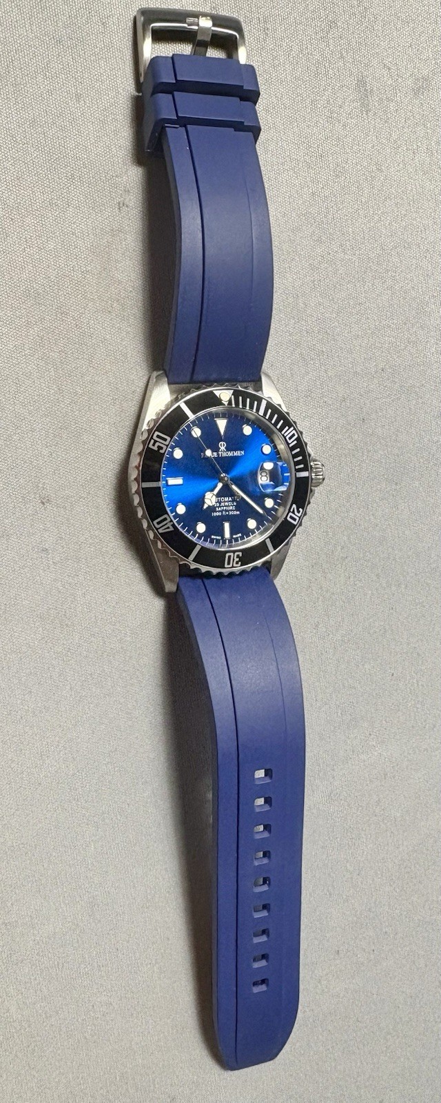 Revue Thommen Diver 175712 MG 42 mm Blue Dial Men’s Swiss Made Automatic Watch