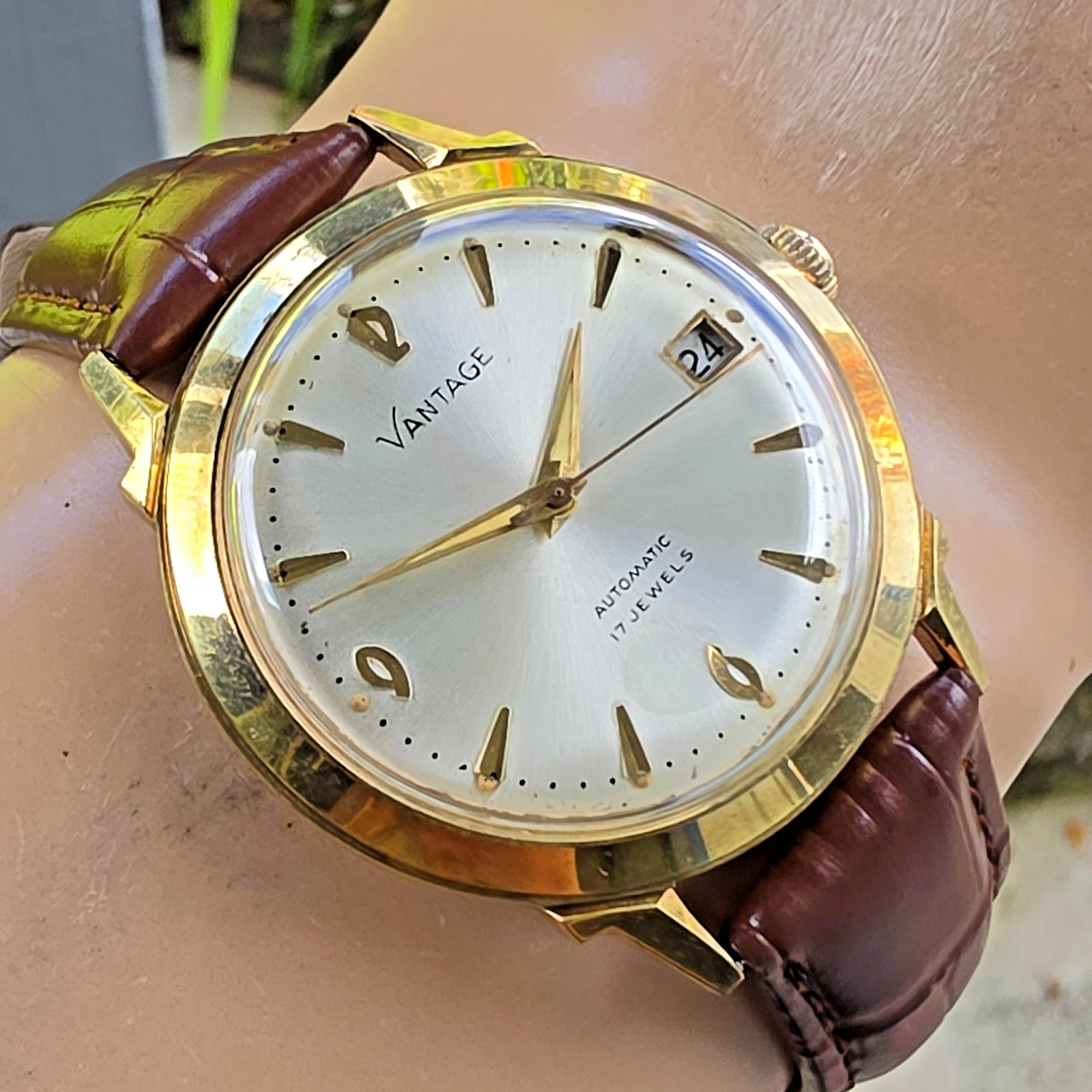Vintage VANTAGE by HAMILTON men’s automatic watch ST173 Date Fancy Lugs 1960s