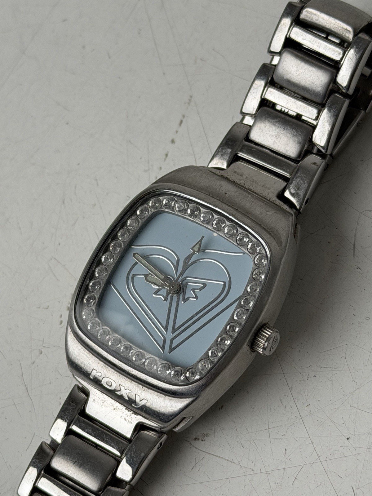 Untested – Roxy Womens Stainless Steel Wristwatch Water Resistant 50m