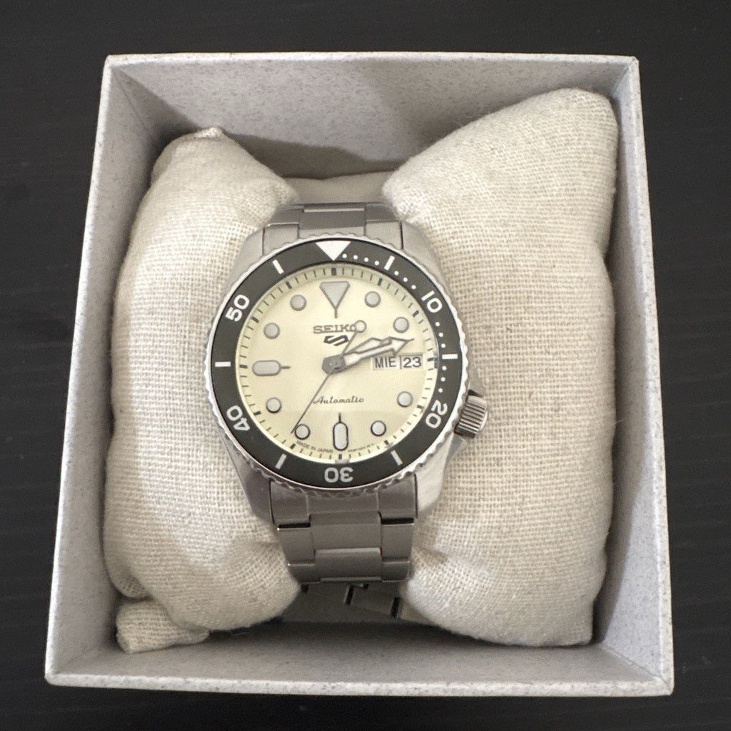 Seiko 5 Sports White Men’s Watch – SRPK31K1