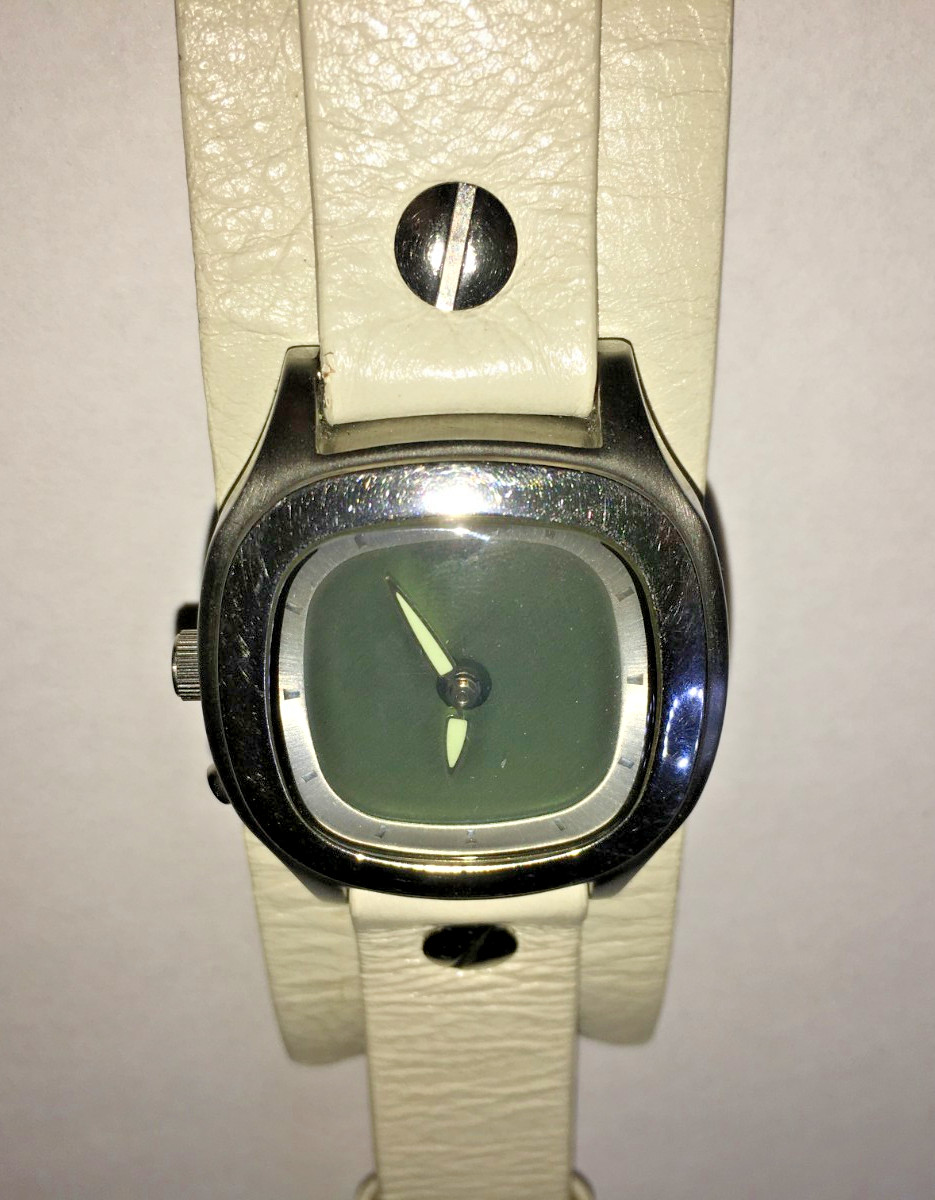 Fossil Big Tic Womens Watch 32mm Silver Tone White Leather New Battery