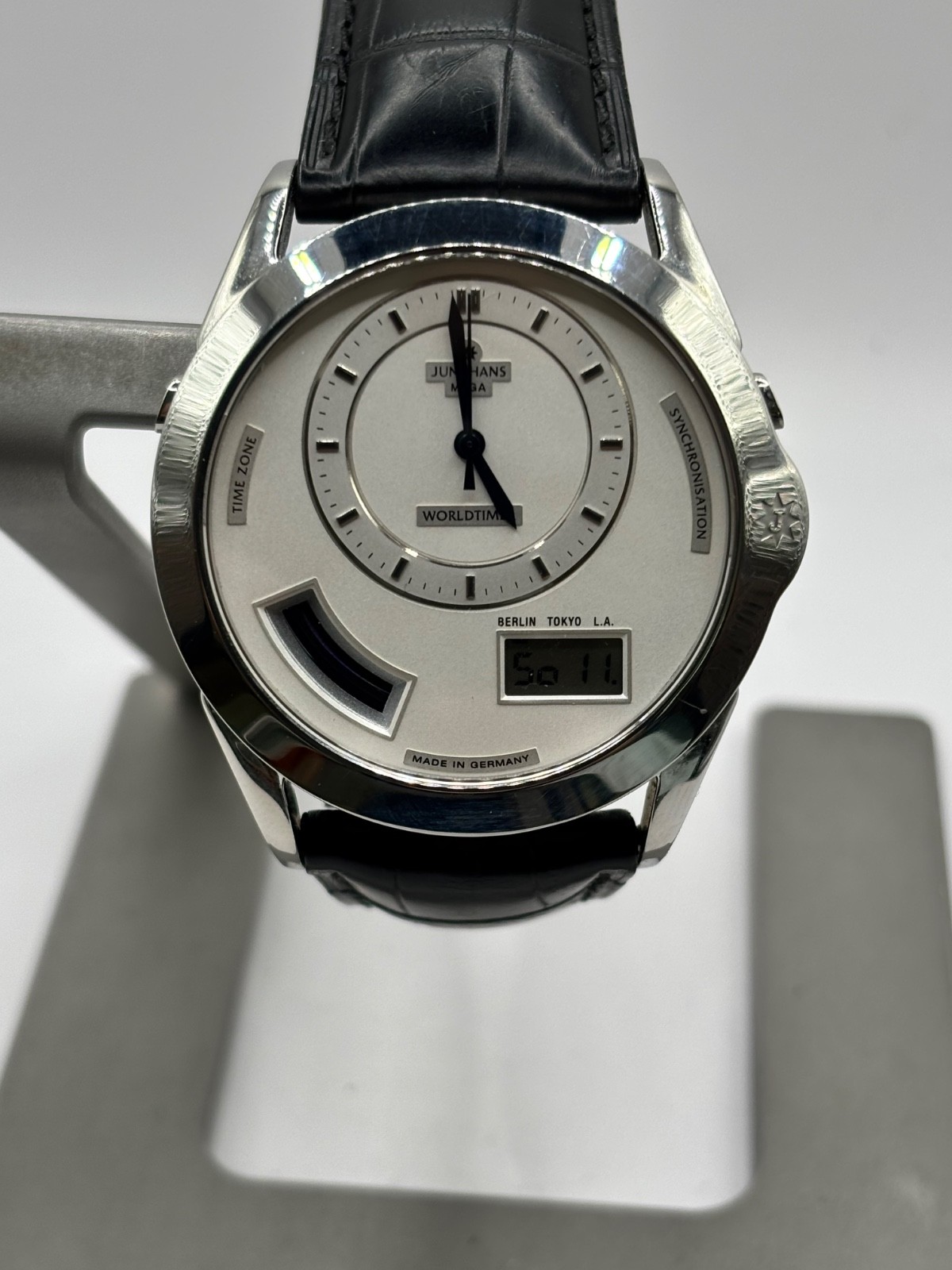 WH819 Junghans Mega MF World WH-7492 (Undated)