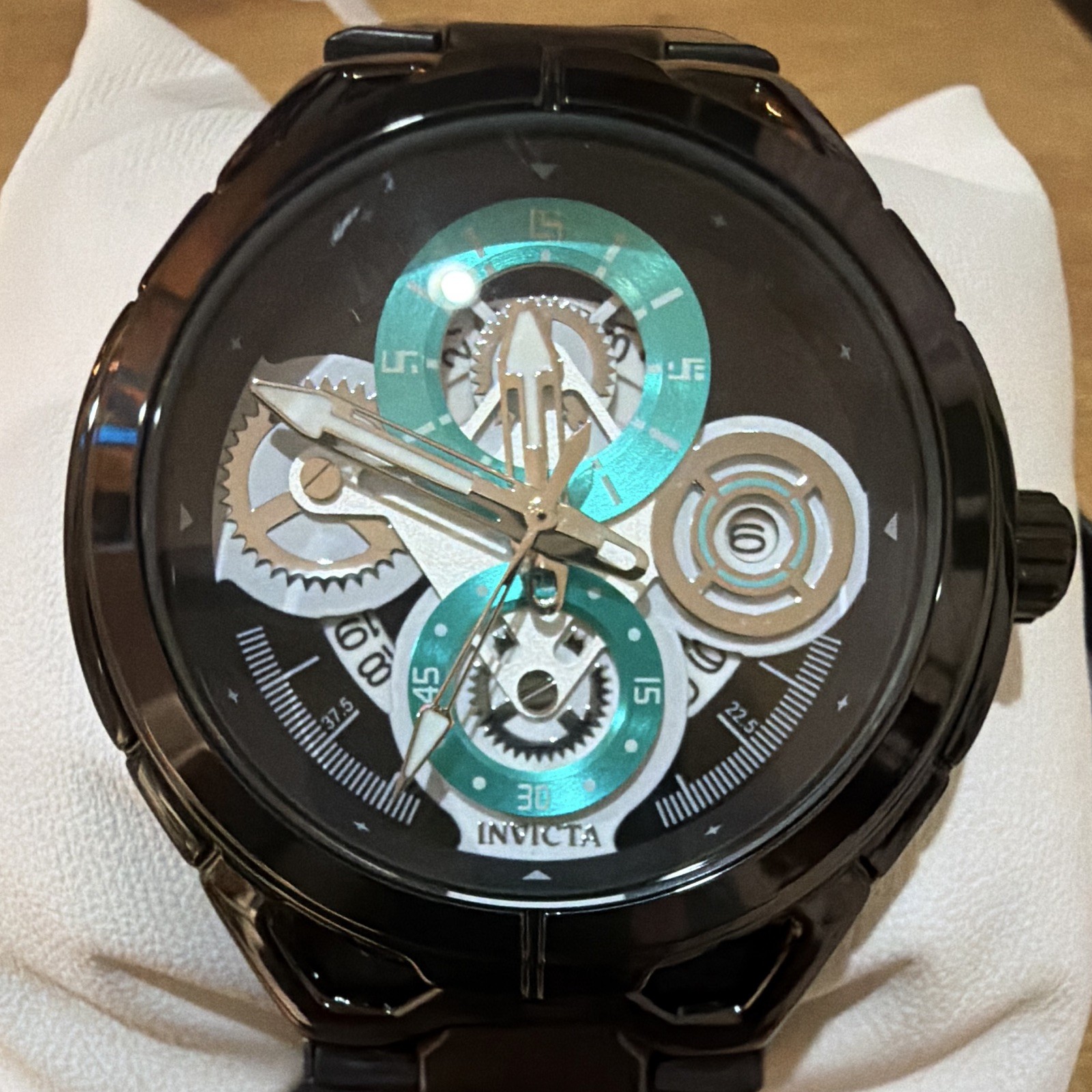 Invicta Men’s Analog Black Metal Bracelet Black/Green Dial Seconds Hand w/ Box