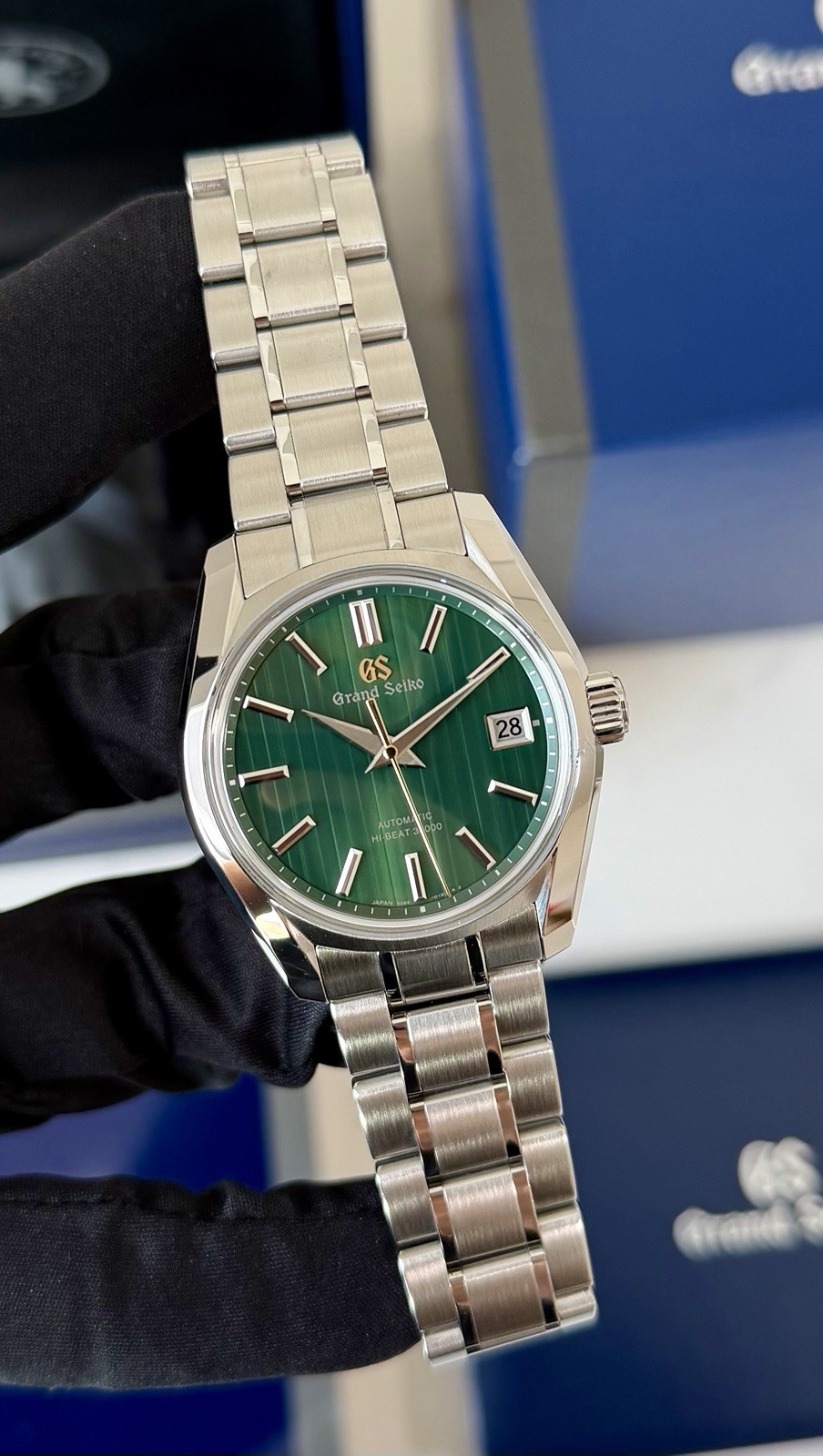 Grand Seiko Heritage Hi-Beat Limited Edition of 168 Pieces SBGH305 “Green Noon”