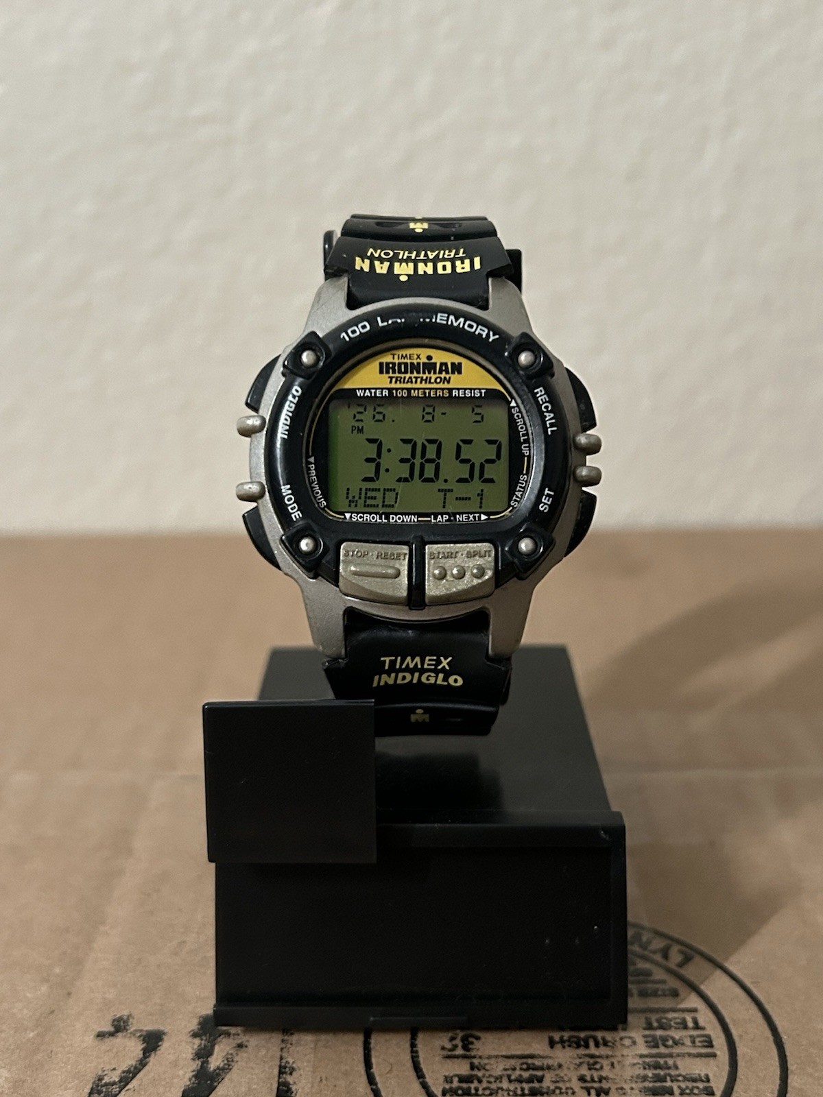 2000 Timex Ironman Triathlon 100 Lap Grey/Black/Yellow Used