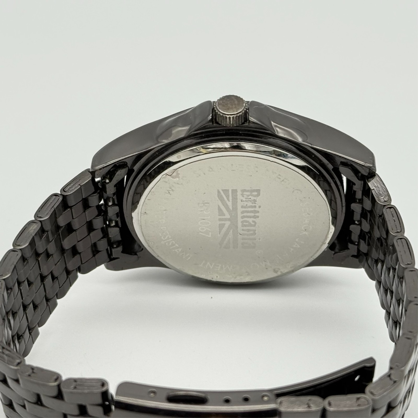 Men’s BRITTANIA Dark Gray Classic Analog Quart Bracelet Watch, Date, 42mm BR1067