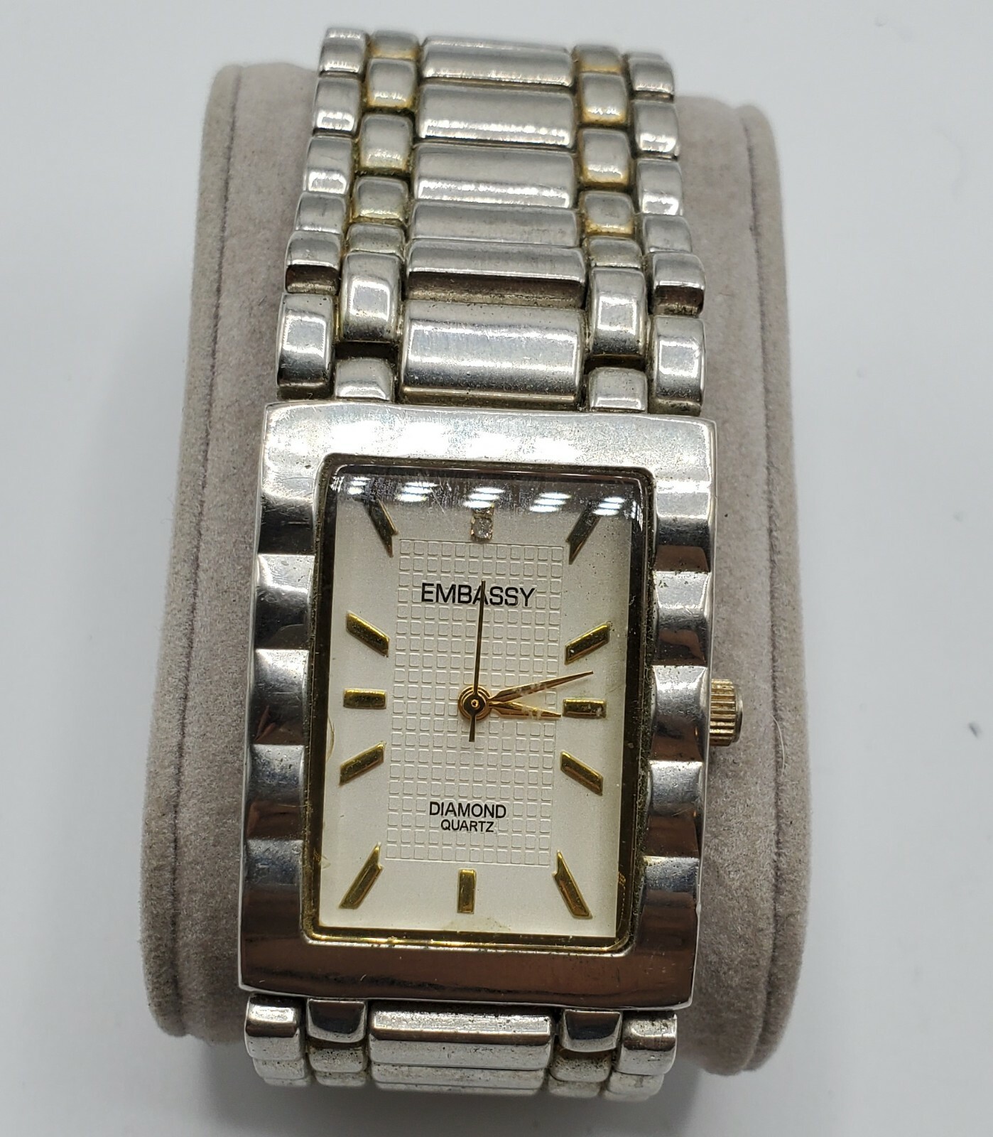 Embassy Diamond Quartz Gem070M 367 PC21 Japan Movt Stainless Steel Back Watch
