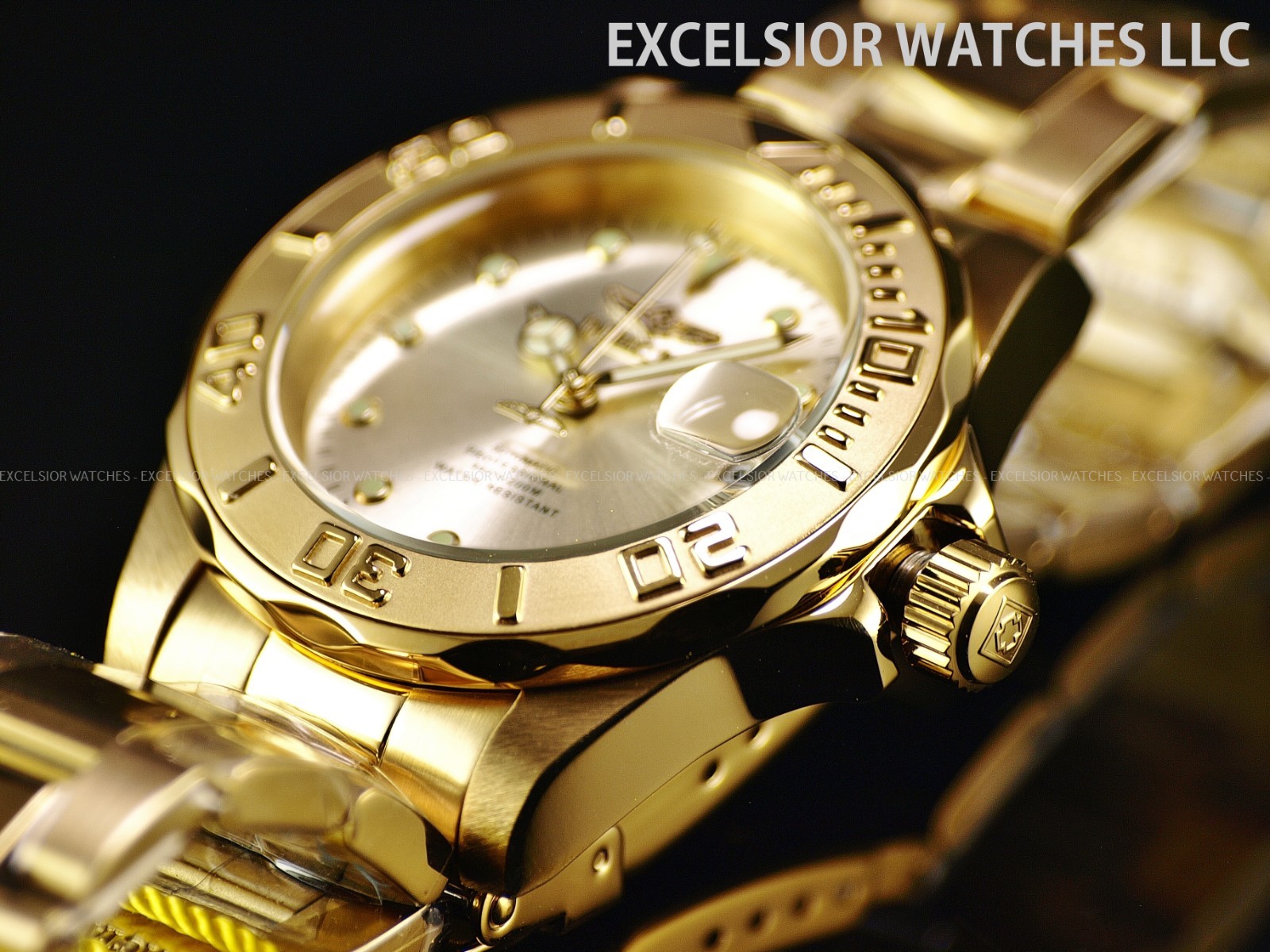 Invicta Men’s 40mm Pro Diver NH35A AUTOMATIC 18k Gold Plated SS Champagne Watch