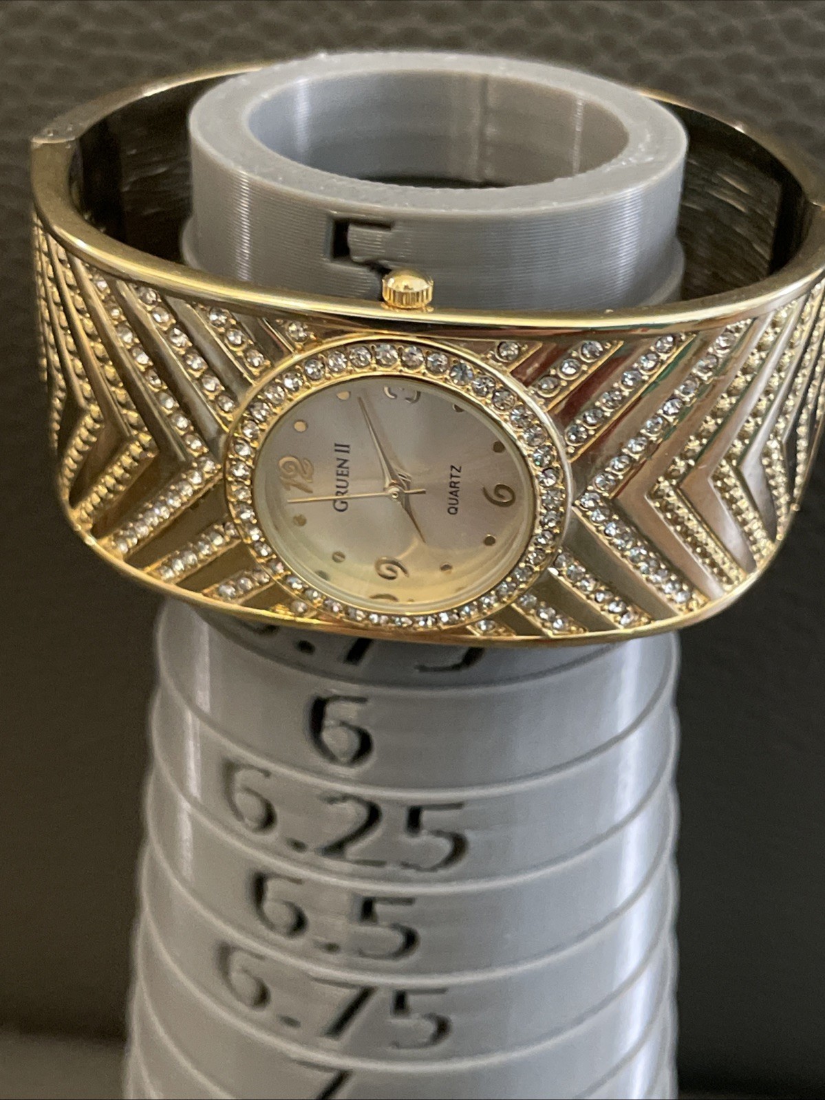 Pair Of Watch Nontested Never Used One Gruen II and Vivani