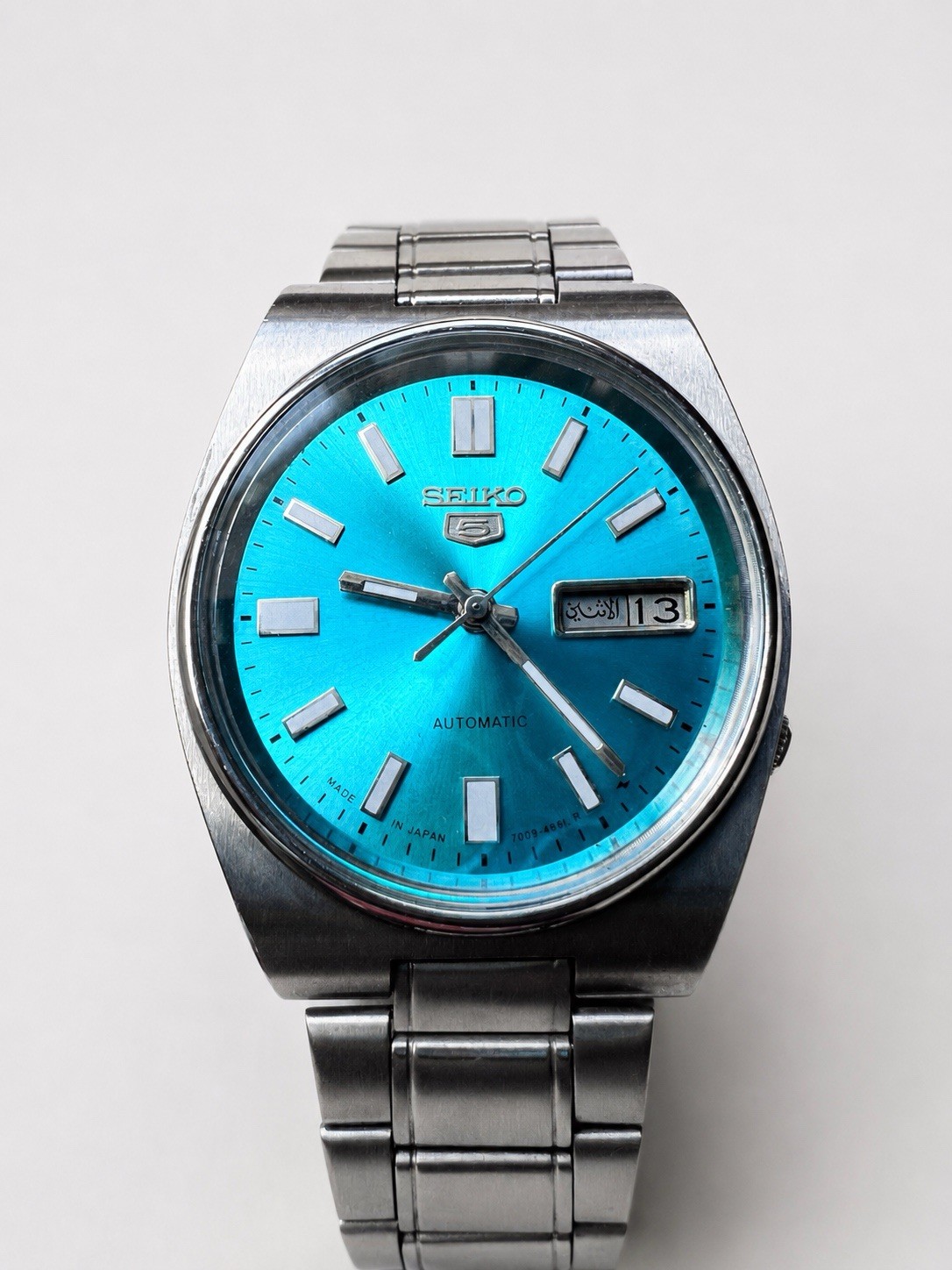 Vintage Seiko 5 Automatic 7009 Ice Blue Dial 37mm Day Date Men’s Watch Japan