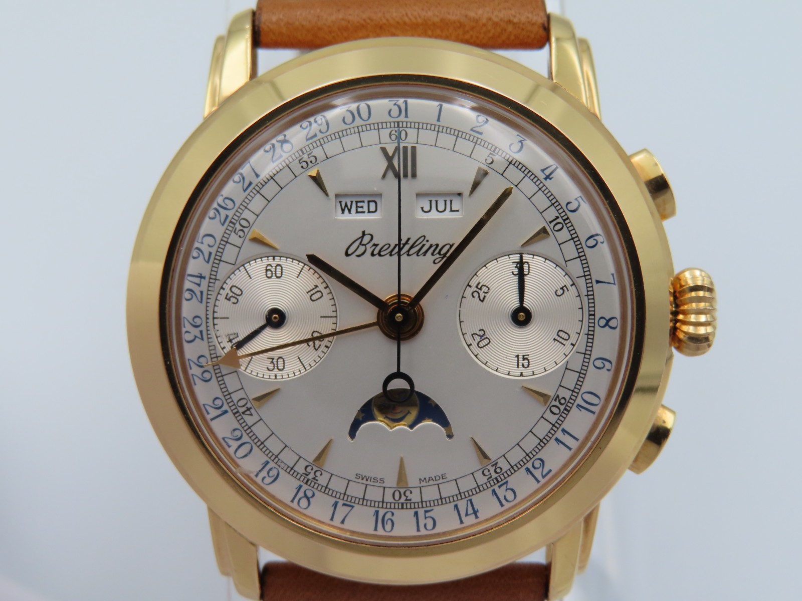 1980’s Breitling Montbrillant Calendar Moonphase 1940 18k Rose Gold Wristwatch