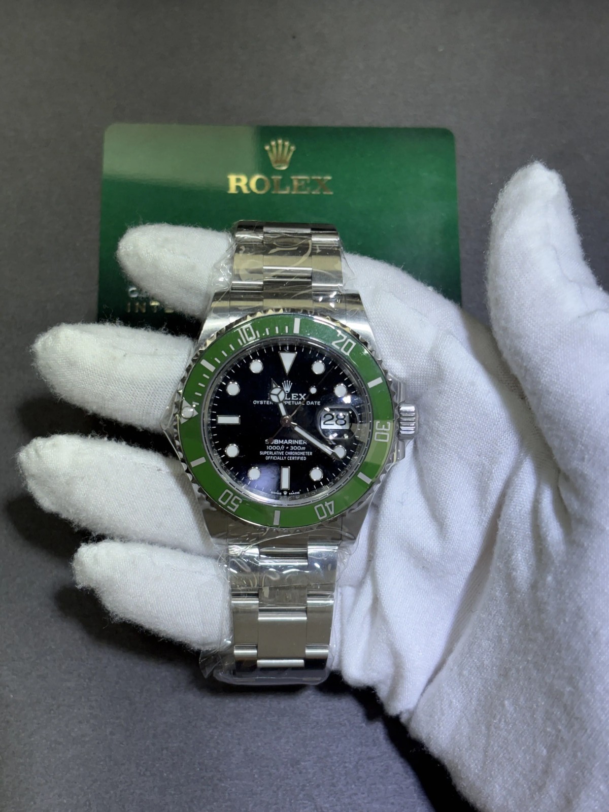 Rolex Submariner Black Dial on Oyster 126610LV Card 2024