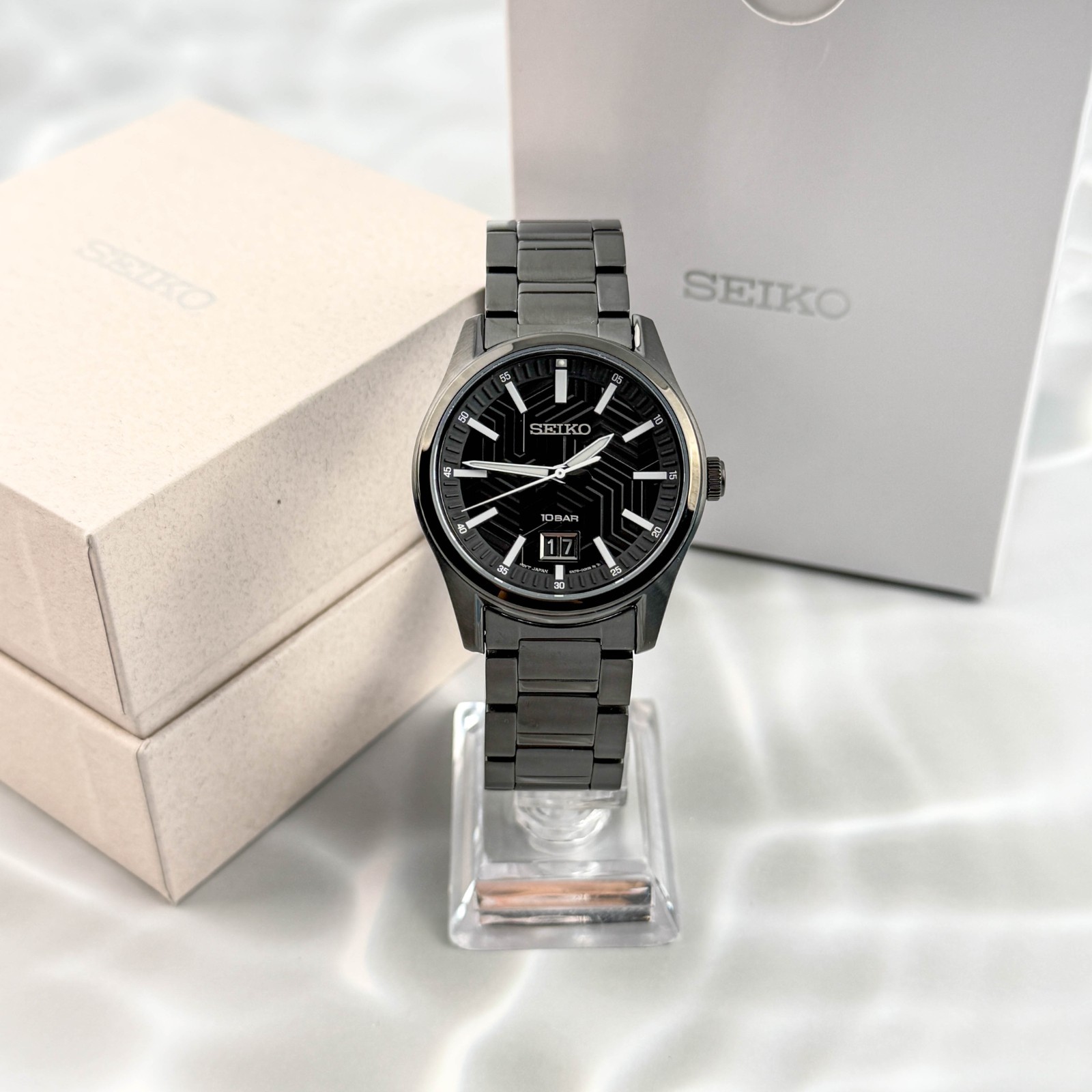 Seiko Essentials SUR515 Men’s Black Dial Stainless Steel Strap Quartz Watch 40mm