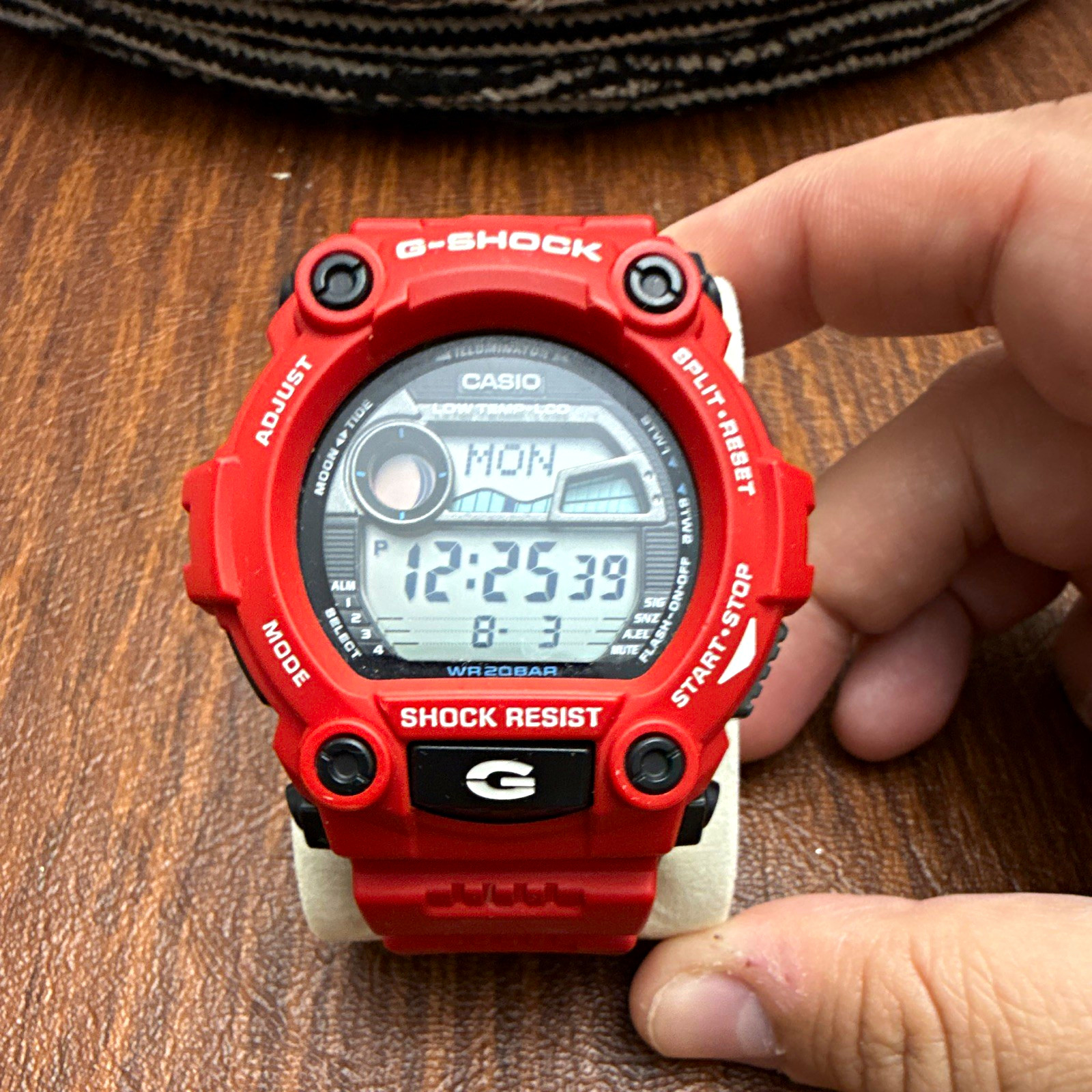 Casio G-SHOCK G-7900A Red Digital Quartz Shock-Resist 200M Day/Date