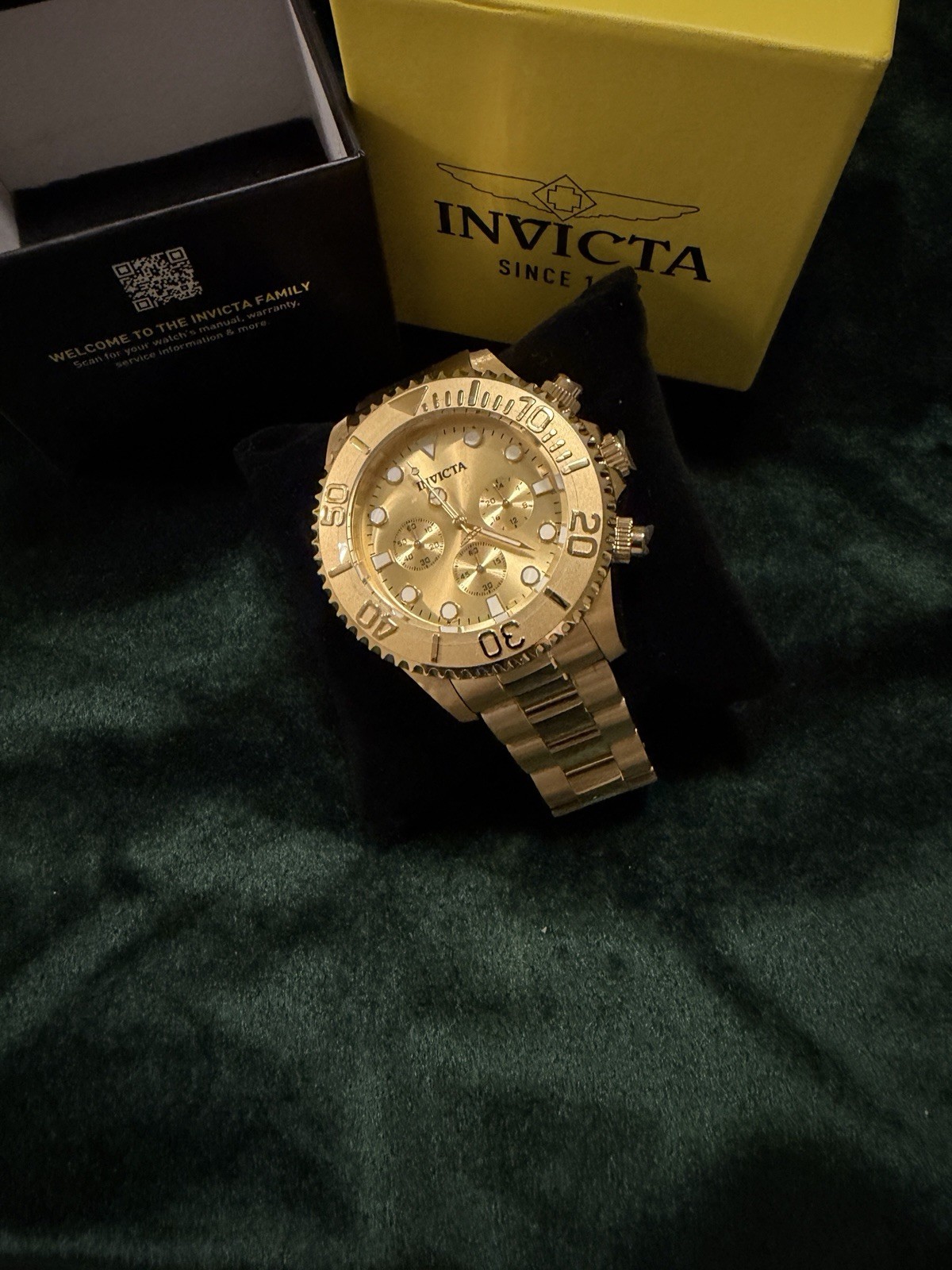 Invicta Pro Diver Gold-Tone Quartz Chronograph 200m 48mm SS Bracelet Box
