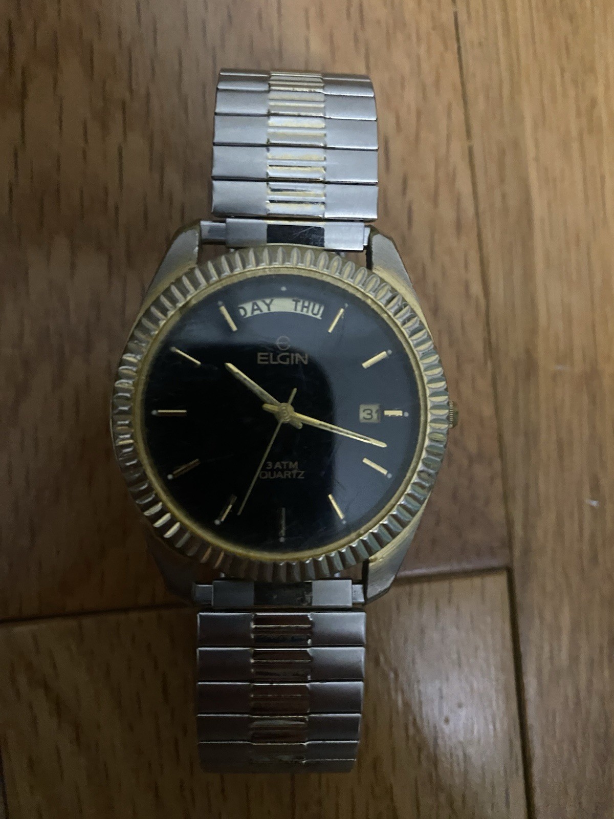 Elgin Men’s Quartz Day/Date Wristwatch Two-Tone 36mm With Box untested