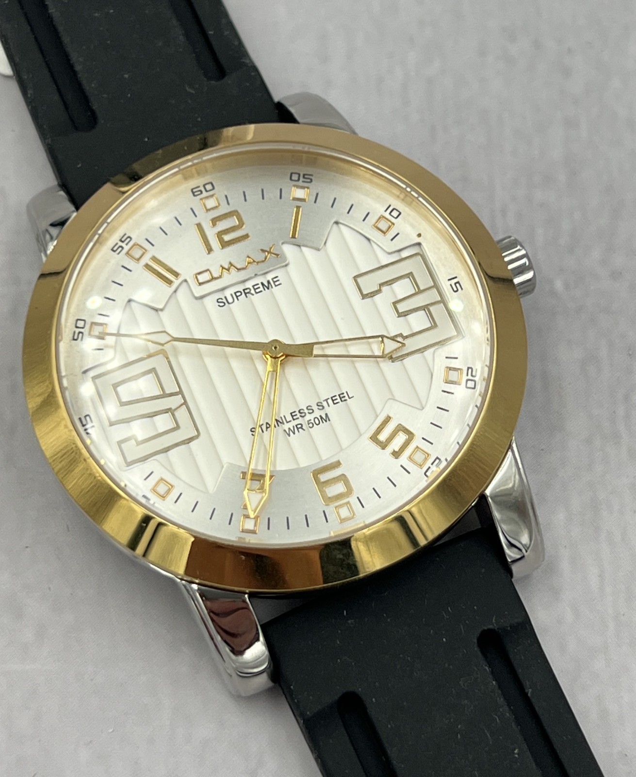 Omax Supreme ES538 Men’s Silicone Strap 50M WR 3-Hand Analog Watch