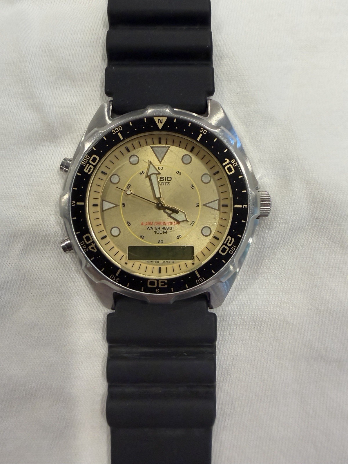 Vintage Casio “Arnie” AMW-320 Ana-Digi Alarm Chrono – Classic 90s Diver Style