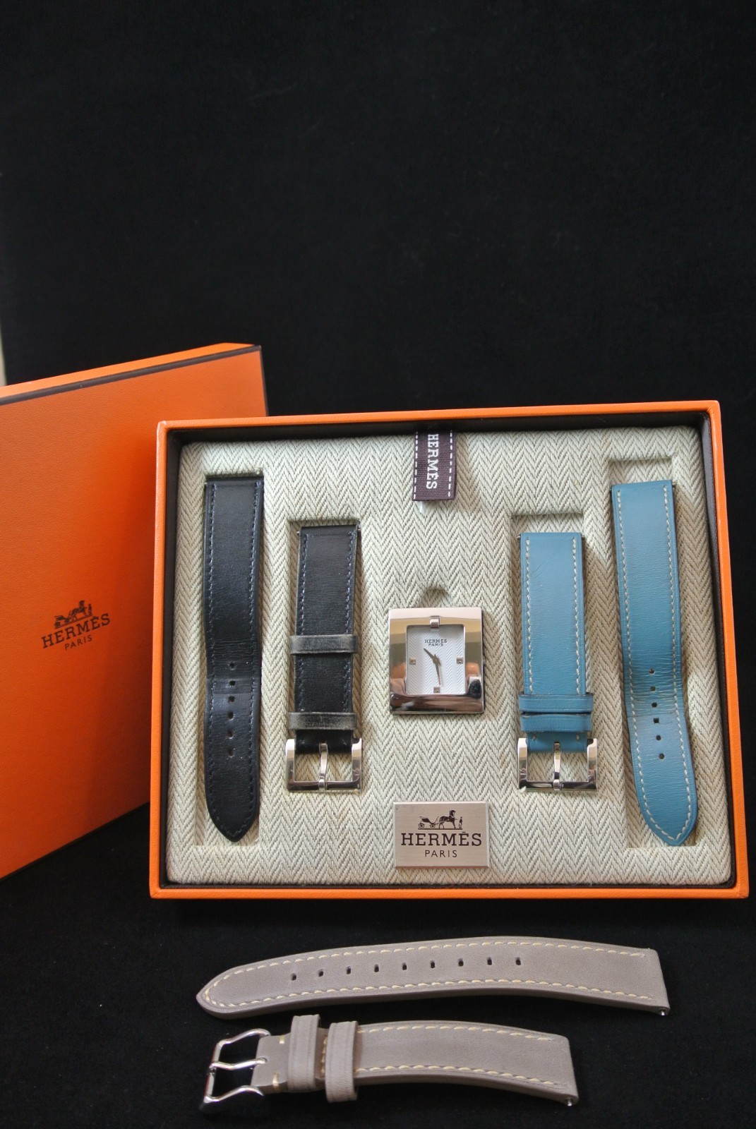 Vintage Hermes Watch BE1.210 White Dial Quartz with Box 2 Hermes and 1 new band