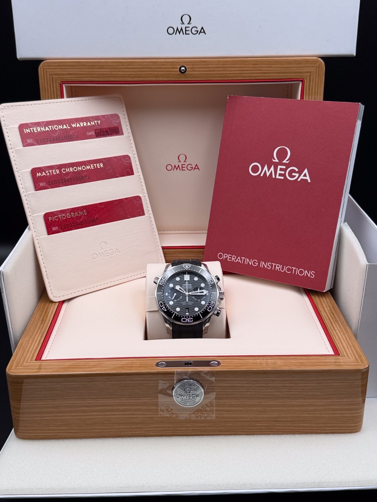 Omega Seamaster Diver 300M Chronograph 44mm Black Dial 210.32.44.51.01.001 2022