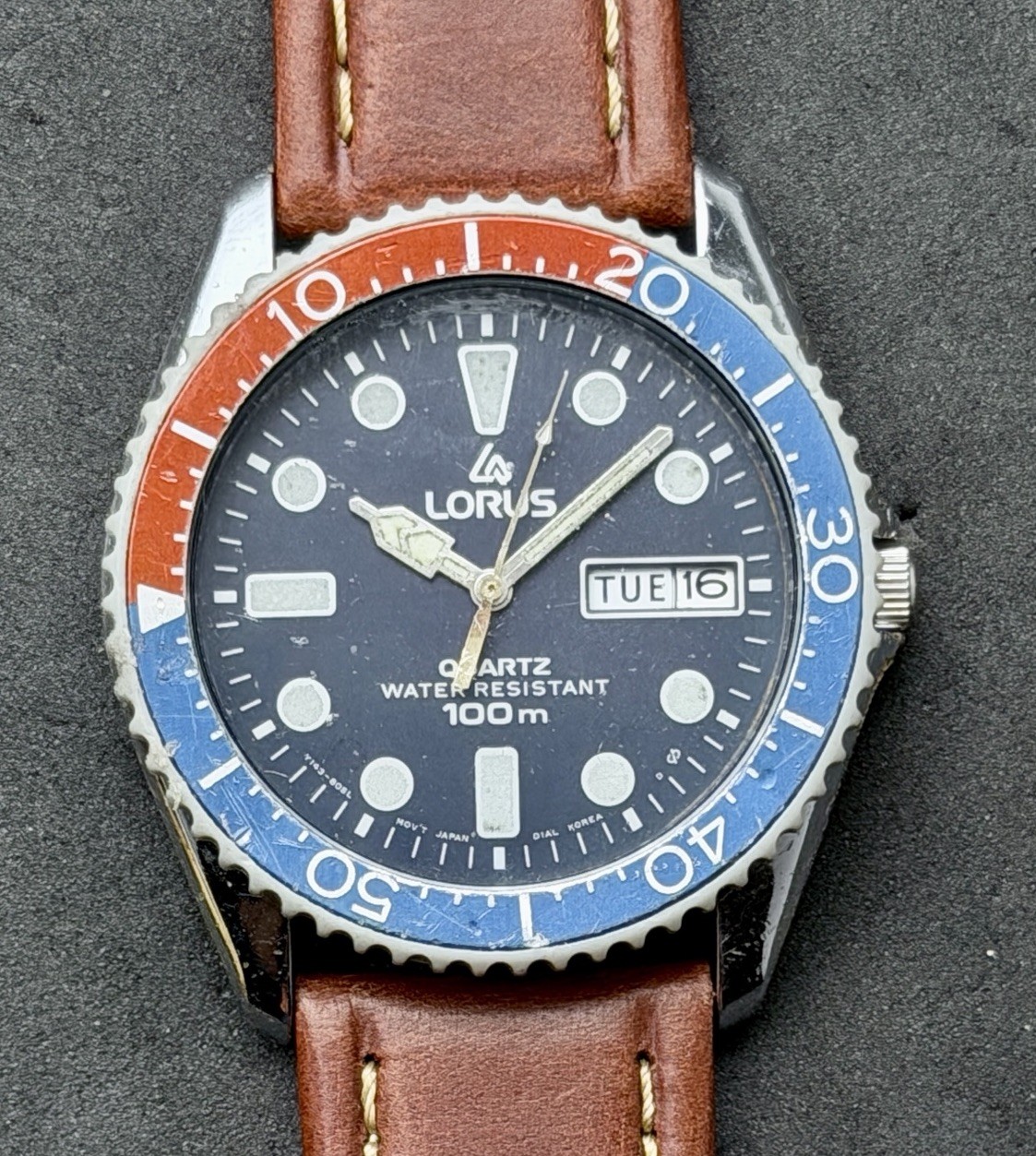 Vintage 1989 LORUS Seiko Mens 38mm Quartz Watch Date Steel Blue Dial Pepsi Bezel