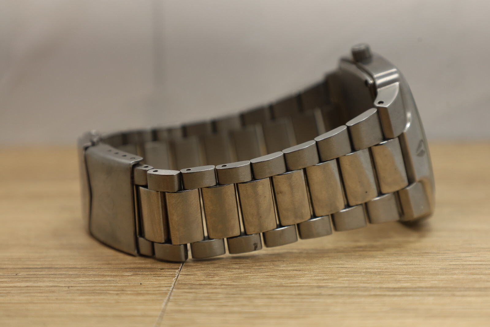 Nixon The Player Mens Stainless Steel Diamond Dial Watch New batt 7.5″