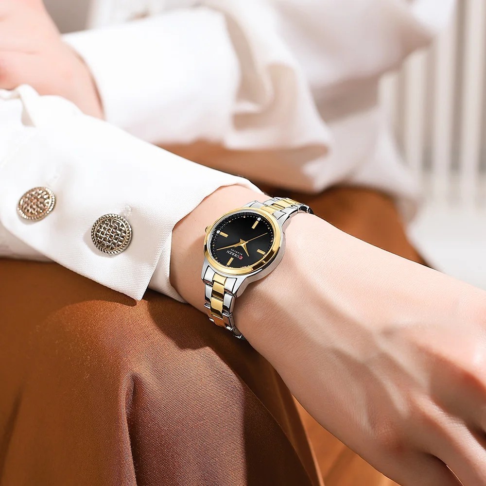 CURREN Women’s Watches Fashion Original Quartz Wrist Watch for Ladies Roman Dial