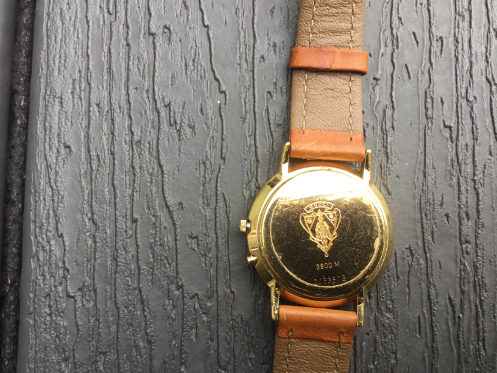 Gucci 3800M Chronograph – Original Buckle – Leather Band – Fully Functional