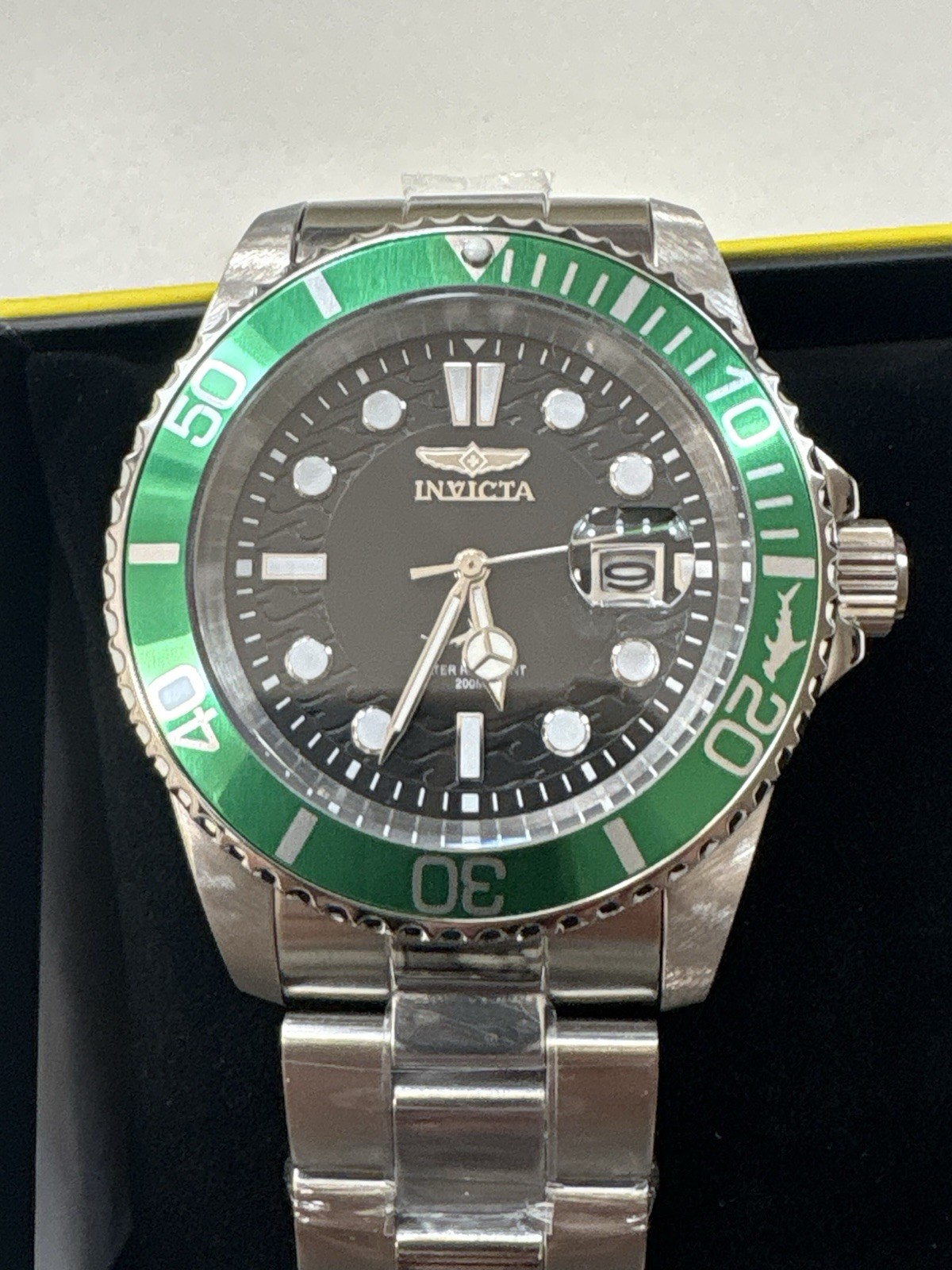 Invicta Pro Diver Men’s Watch-37.5mm, Steel (48725) Green Bezel– NEW
