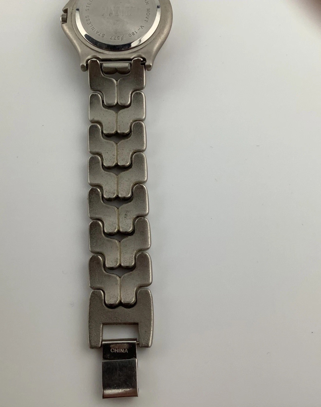 Vintage Consort Chunky Polished & Brushed Silver Tone Analog New Battery White