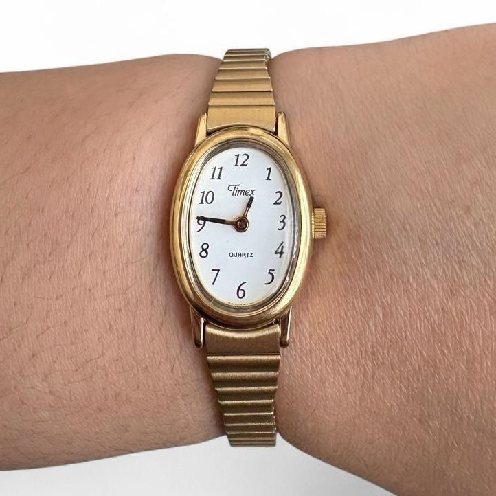 Vintage Timex Cavatina Oval Gold Tone Expansion Bracelet Watch Quartz Working