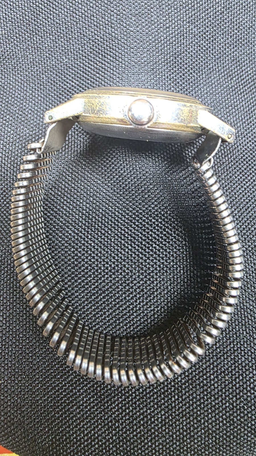 Croton Acurator Rare Swiss Vintage 1950s Mechanical 17J Incabloc Watch.